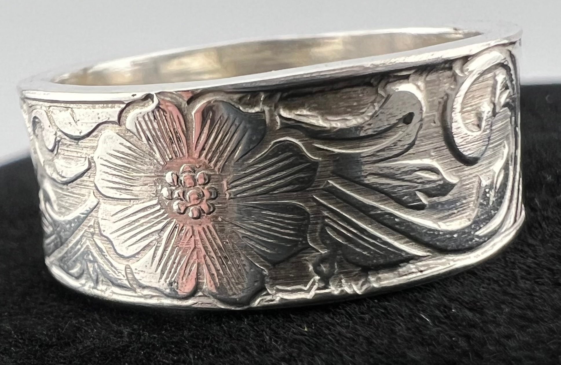 Sterling Silver Flower Ring - Handcrafted Botanical Jewelry - Size 8 3/4