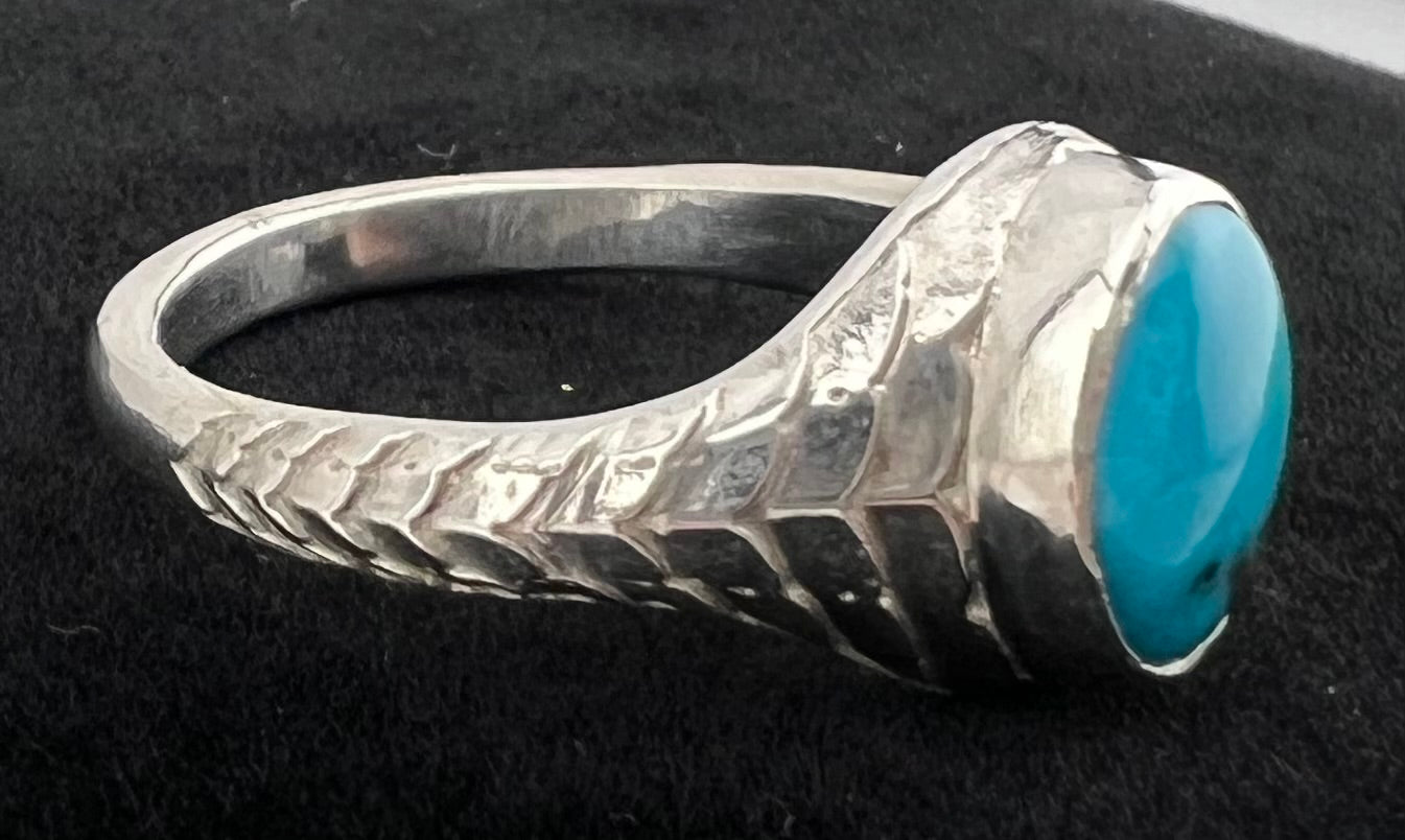 Dragon Scale Sterling Silver Ring with Turquoise - Size 10 3/4