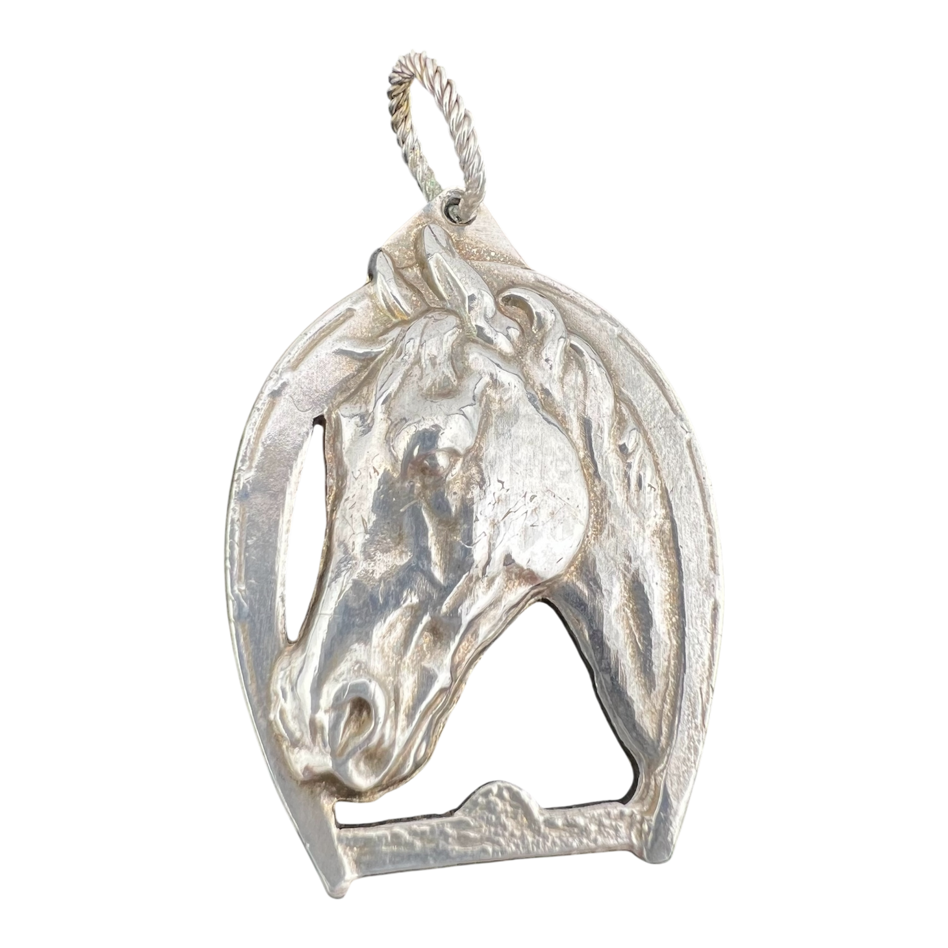 Horse head and horseshoe pendant in fine silver