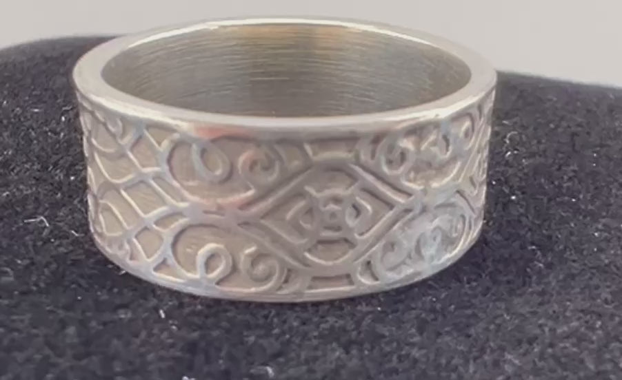 Sterling Silver Elven Eye Ring - Handcrafted Fantasy Jewelry - Size 6 1/4